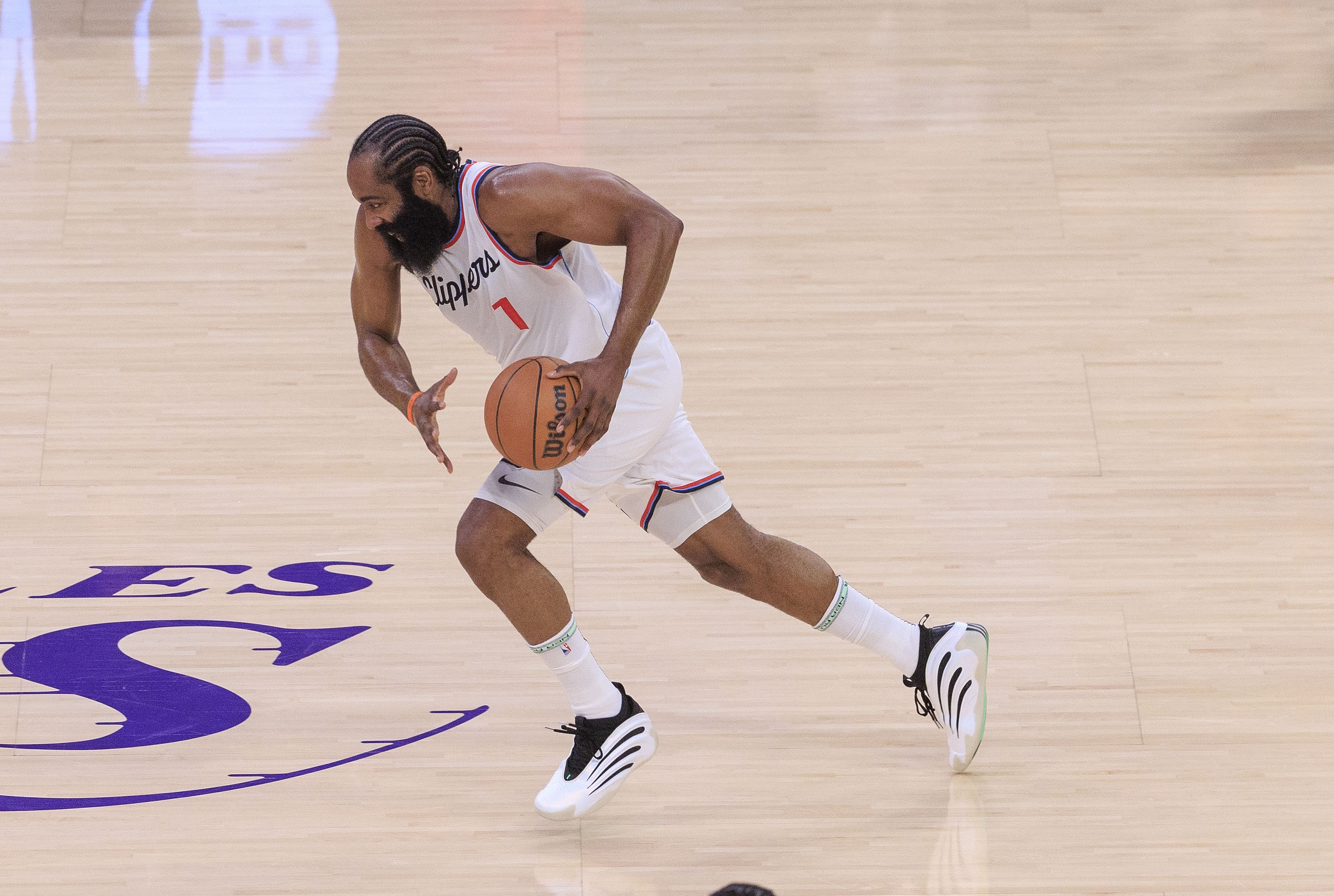 九游娱乐包含赛后NBA常规赛传出新动向，丹佛掘金主帅复盘，管理层表态：质疑声仍在，轮换策略成焦点的词条